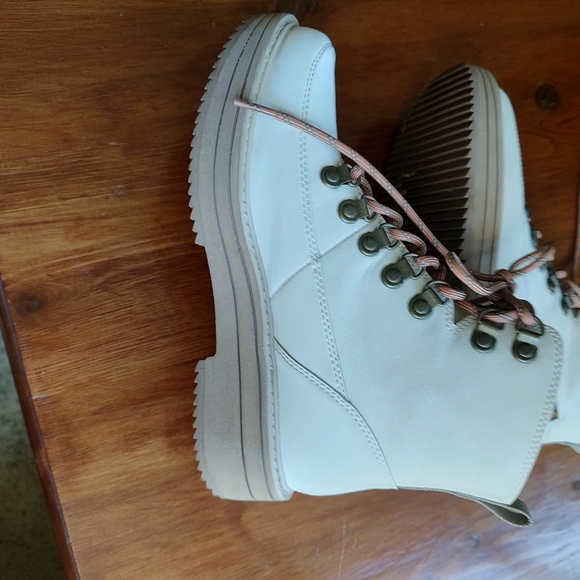 Teva W Midform Boots - Picture 8 of 16